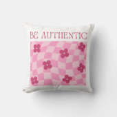 本物の装飾用クッション – 自分を受け入れる クッション (正面)
