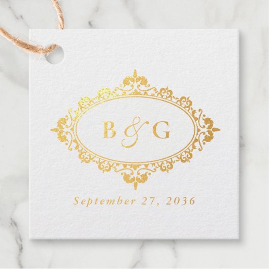 本物の金箔の花輪が美しい、エレガントなホワイトゴールドのウェディング フェイバータグ (正面)