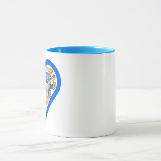 本編の マグカップ (中央)