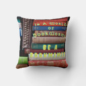 本虫の本物模倣品 クッション (裏面)