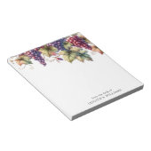 机からつる植物の上のブドウ ノートパッド (アングル)