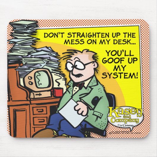 机の上の混乱 マウスパッド (正面)