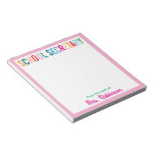 机カラフルからピンク色の学校秘書 ノートパッド (アングル)