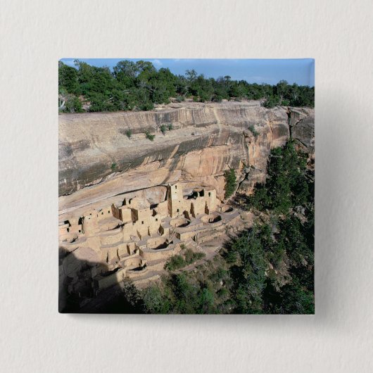 村落のインドの崖に建てられた家 缶バッジ (正面)