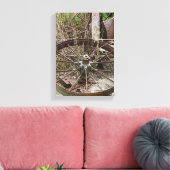 村落の捨てられた金属アイテム キャンバスプリント (インサイチュ (リビング))