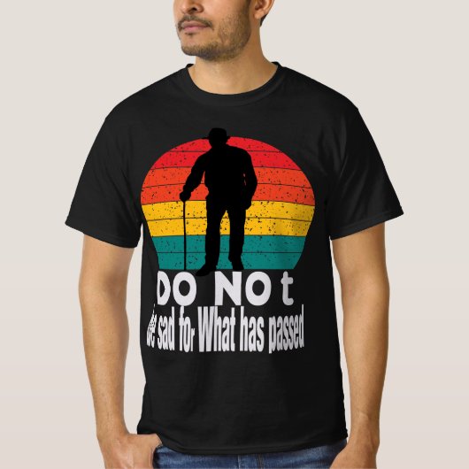 杖の上級市民エッセンシャルTシャツを尊重する Tシャツ (正面)