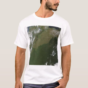 東のコロンビアの衛星眺め Tシャツ