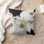 東のミズキの花- Cornusフロリダ クッション (ブランケット)