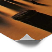 東の嵐の間の夕日の輝き ポスター (角)