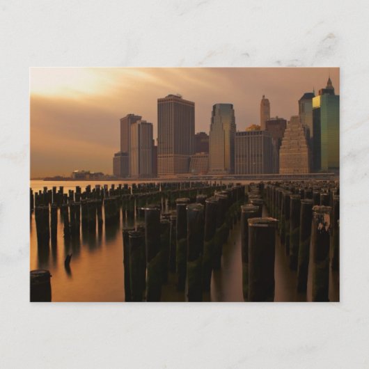 東の嵐の間の夕日の輝き ポストカード (正面)