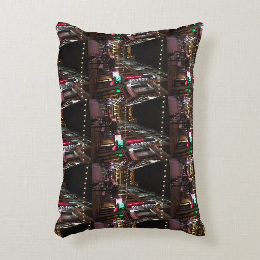 東の第4通り、クリーブランド、オハイオ州の写真の枕 アクセントクッション (正面(垂直))