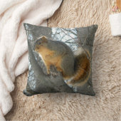 東キツネリス（木）枕 クッション (ブランケット)