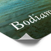 東サセックスイングランドの風光明媚なボディアム城 ポスター (角)