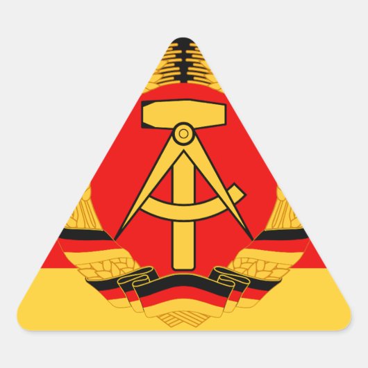 東ドイツ国旗 三角形シール (正面)