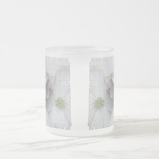 東ドッグウッドの花 – コーナス・フロリダ フロストグラスマグカップ (中央)