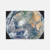 東半球を示す全地球。 フリースブランケット (正面(横))