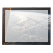 東南アジアのセレベス海からサングリントが光る ノートパッド (正面)