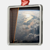 東南アジアのセレベス海からサングリントが光る メタルオーナメント (左)