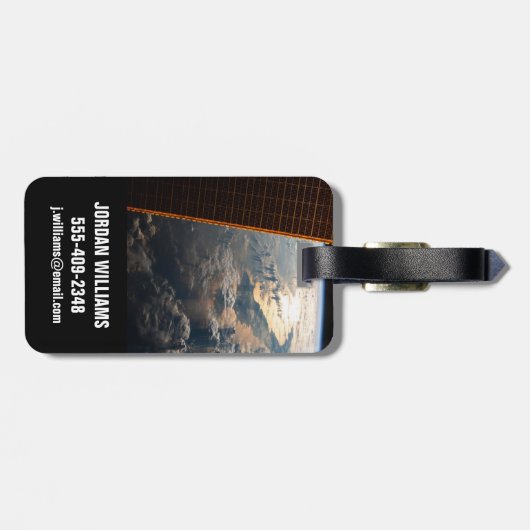 東南アジアのセレベス海からサングリントが光る ラゲッジタグ (裏面横)