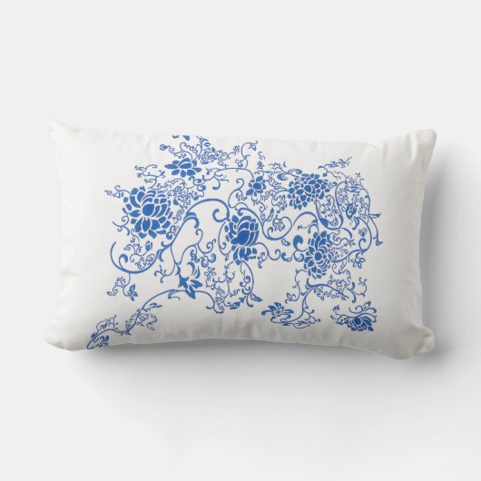 東洋のアクセントの青および白い磁器の花柄 ランバークッション (裏面)