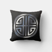 東洋の装飾用の長い生命記号の黒の銀 クッション (正面)