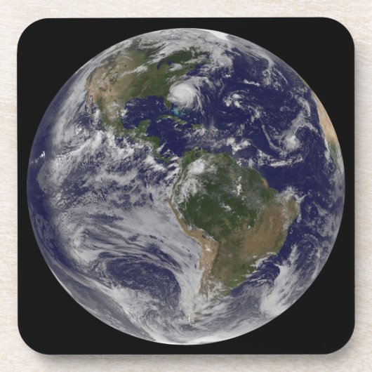 東海岸にハリケーン・アイリーンと完全な地球。 コースター (正面)