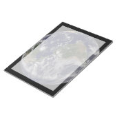 東海岸にハリケーン・アイリーンと完全な地球。 ノートパッド (アングル)