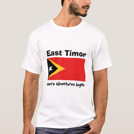 東部チモール島の旗 + 地図 + 文字のTシャツ Tシャツ (正面)