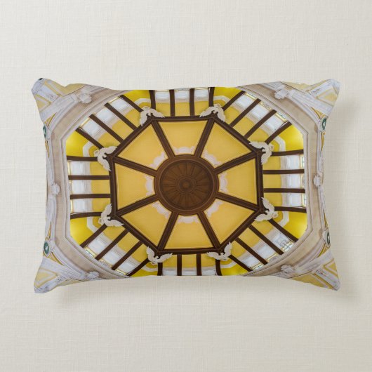 東飾京駅の天井 アクセントクッション (正面)