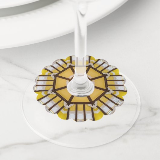 東飾京駅の天井 ワイングラスタグ (クローズアップ)