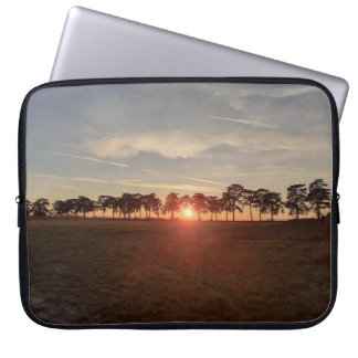 松の並木 ラップトップスリーブ