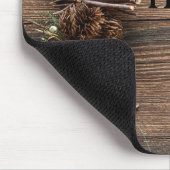 松の円錐形の木製の背景 マウスパッド (コーナー)