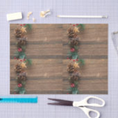 松の円錐形の木製の背景 薄葉紙 (クラフト)