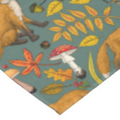 松の木に秋の狐 テーブルクロス (アングル)