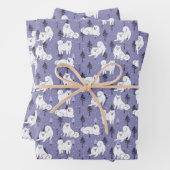 松の木に雪を積んだサモエイのハスキー犬 ラッピングペーパーシート (インサイチュ)