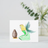 松の木の妖精と松のコーン ポストカード (スタンド正面)