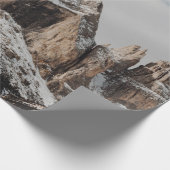 松の木の近くの岩山 ラッピングペーパー (角)