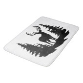 松の木の間の大きなバック バスマット (アングル)