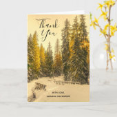 松の木の雪道 感謝 カード (黄色い花)