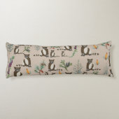 松の木柄のかわいいタヌキ ボディピロー (裏面)