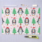 松の木模様のクリスマスペンギン 薄葉紙 (クラフト)