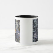 松の木、山脈Chincua 2のマダラチョウ マグカップ (中央)