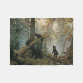 松の林の朝(森の熊) フリースブランケット (正面(横))