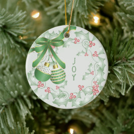 松の枝のライトグリーンとピンクのクリスマス セラミックオーナメント