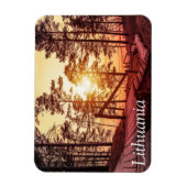 松の森の木道の夕日 マグネット (縦)