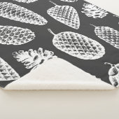 松の球形の手描きの継ぎ目のない模様。植物学の  シェルパブランケット (3/4)