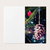 松ぼっくりと赤い飾り玉 (外部フラット)