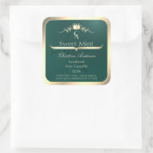 松ティール（緑がかった色）製品ラベルと金ゴールド枠モノグラム スクエアシール (バッグ)