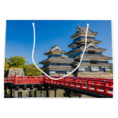 松本城と橋 ラージペーパーバッグ (正面)