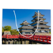 松本城と橋 ラージペーパーバッグ (裏面)
